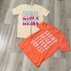 Bundle of 2 tees - size Small